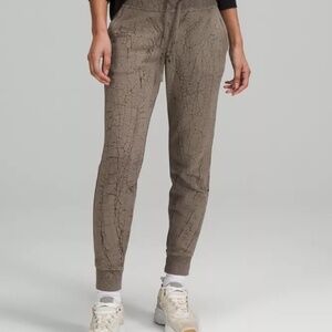 lululemon Warm Down Jogger NWT $118